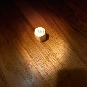 Keep Your Cadence Capsule! Petal color! Holds .56 oz